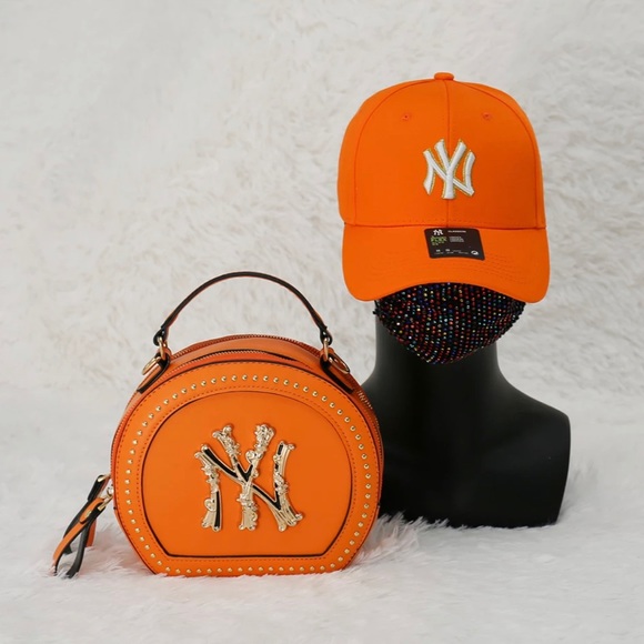 Ny purse and hat set - Picture 2 of 8